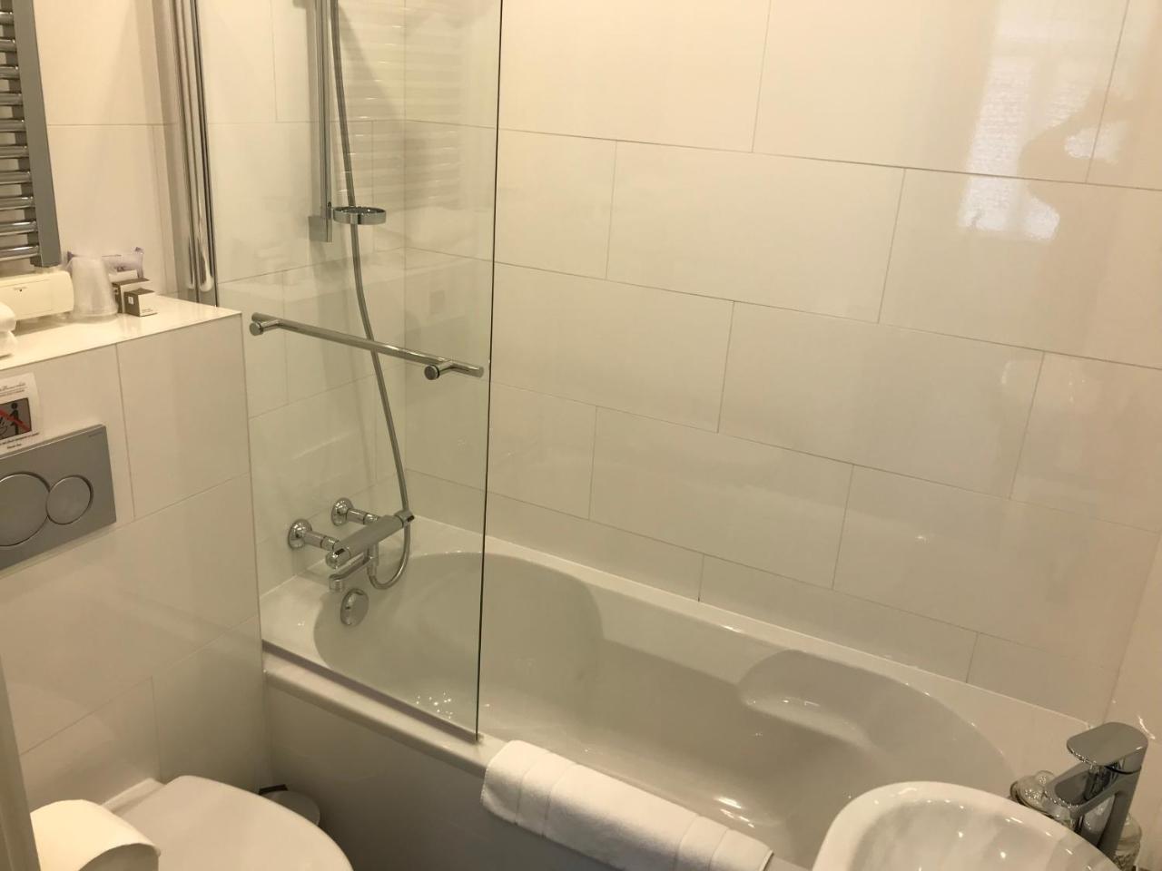 Hotel Business